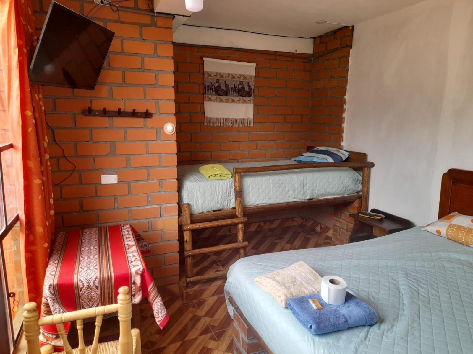 Carhuaz Casa Hospedaje"Los Capulies" מראה חיצוני תמונה