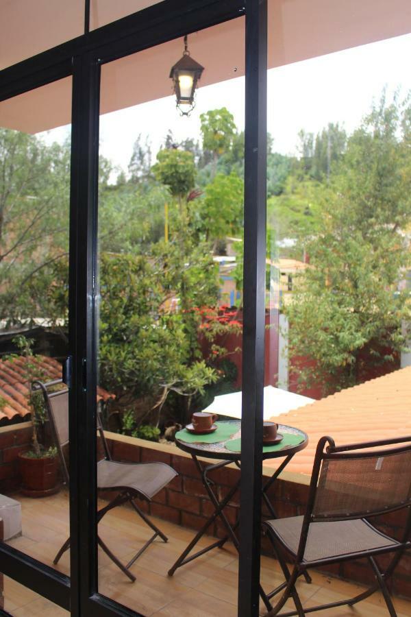 Carhuaz Casa Hospedaje"Los Capulies" מראה חיצוני תמונה